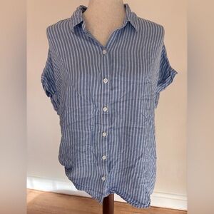 BeachLunchLounge Medium Pinstripe Blue Button Front Blouse